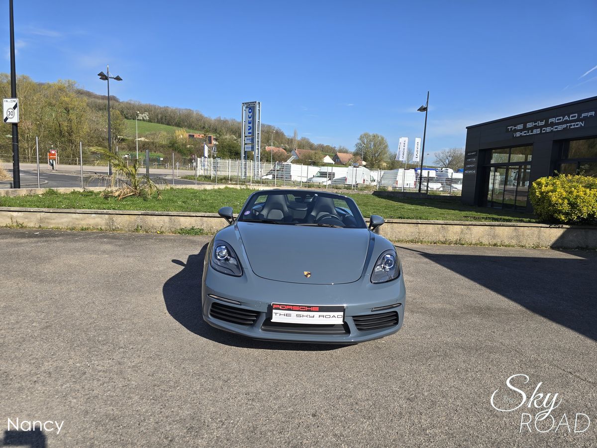 Porsche 718 Boxster 2.5 300cv R18