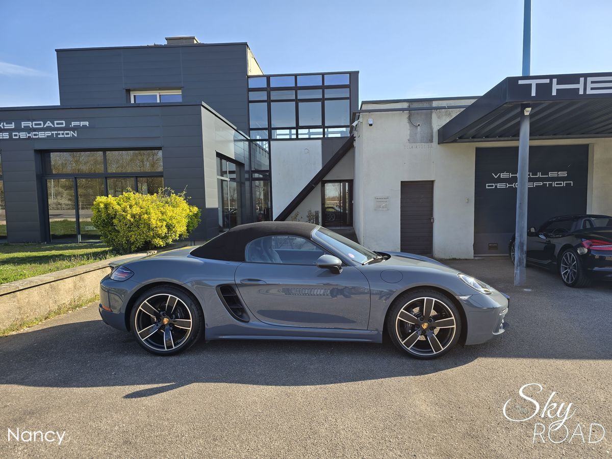 Porsche 718 Boxster 2.5 300cv R18