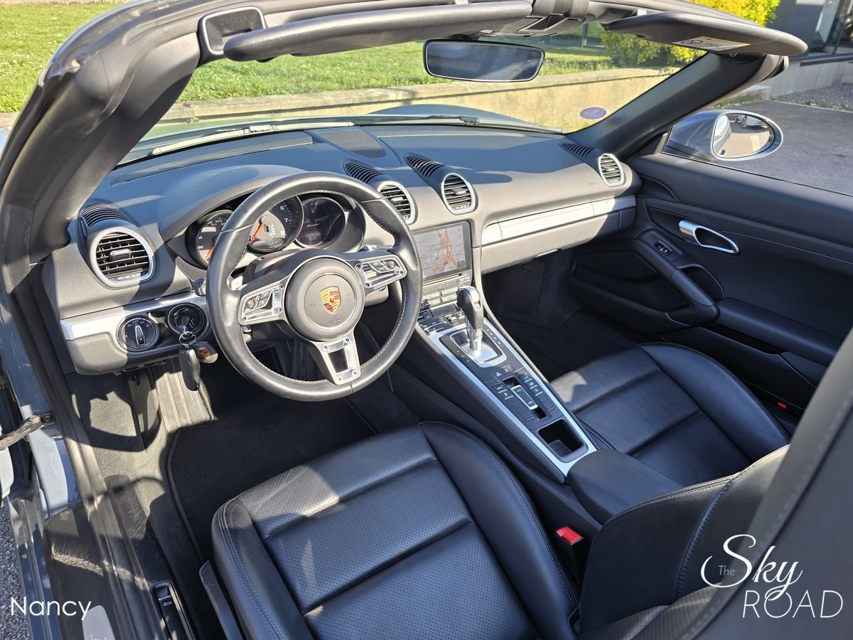 Porsche 718 Boxster 2.5 300cv R18