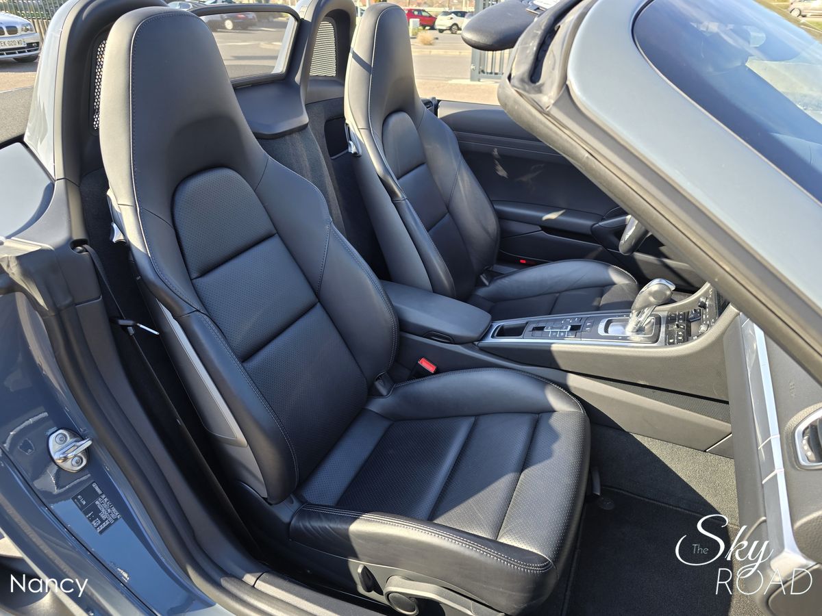Porsche 718 Boxster 2.5 300cv R18