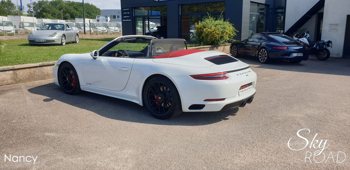 Porsche 991 II GTS Cab. 3.0 450cv