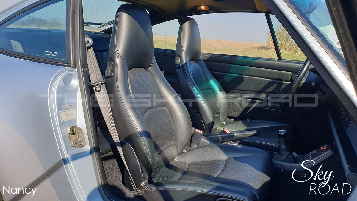 Porsche 993 Carrera 4 272cv