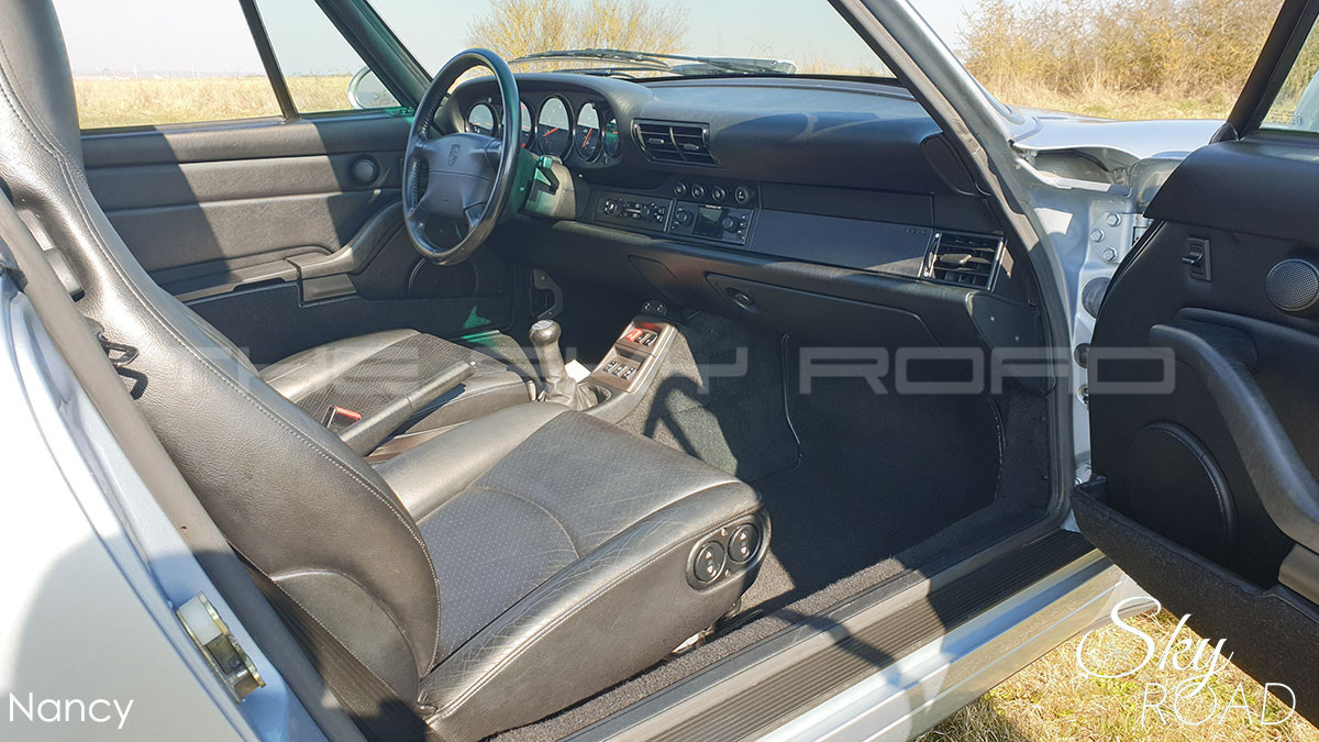 Porsche 993 Carrera 4 272cv