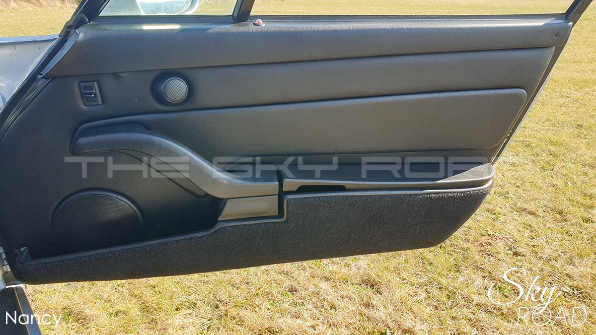 Porsche 993 Carrera 4 272cv