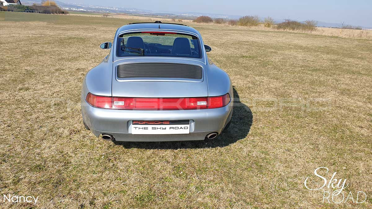 Porsche 993 Carrera 4 272cv