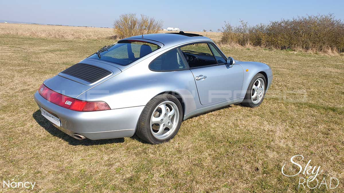 Porsche 993 Carrera 4 272cv