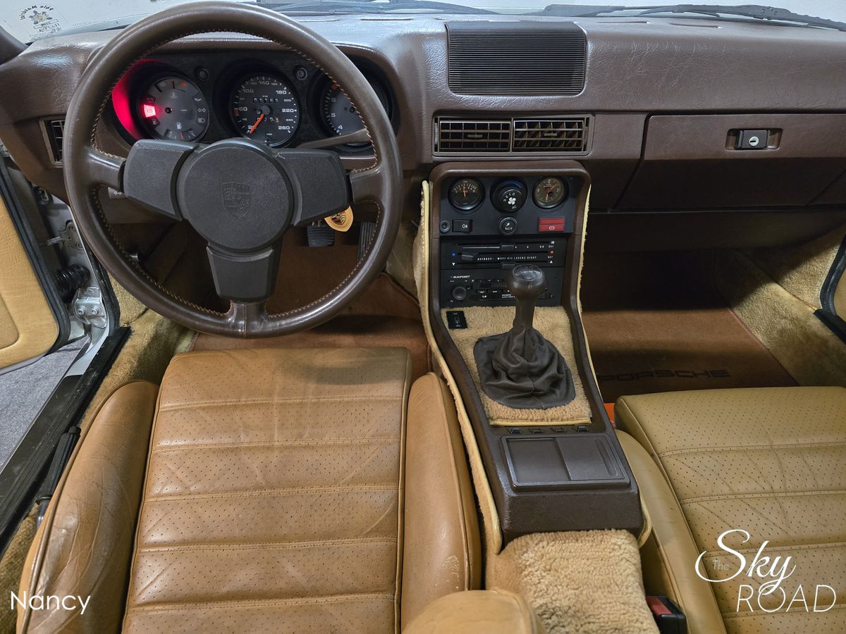 Porsche 924 Turbo Phase 2 D2444L