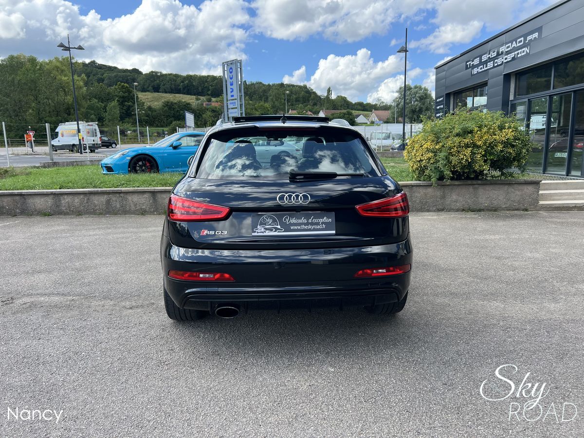 Audi RS Q3 2.5 310cv L111