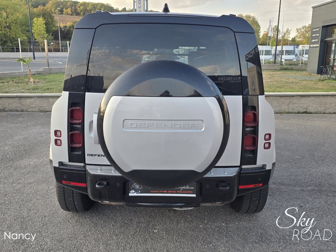 Land Rover Defender D2660L