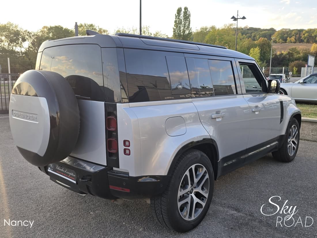 Land Rover Defender D2660L