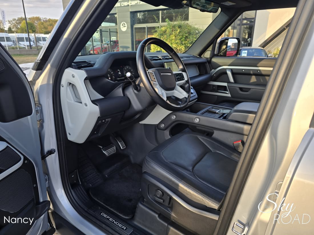 Land Rover Defender D2660L