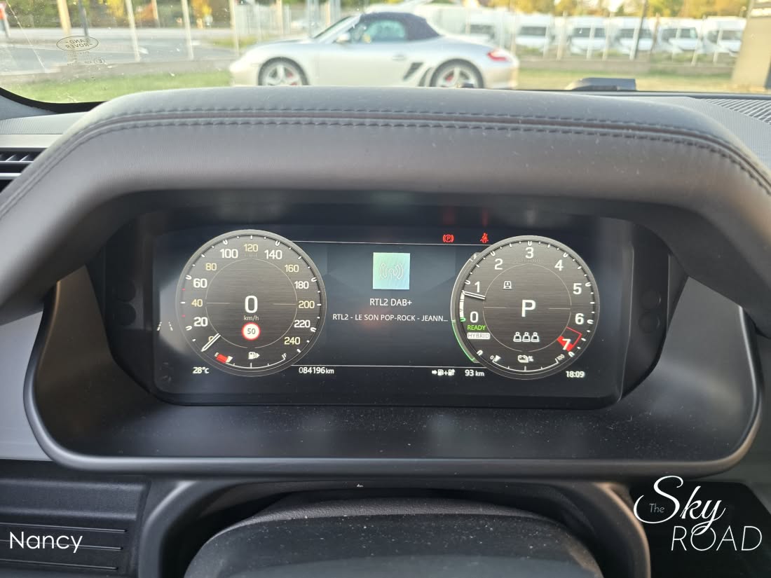 Land Rover Defender D2660L